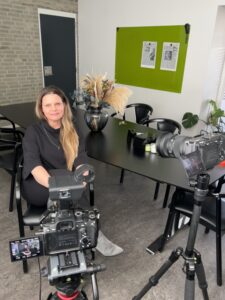 Partner, Trine Rubæk, interviewes
